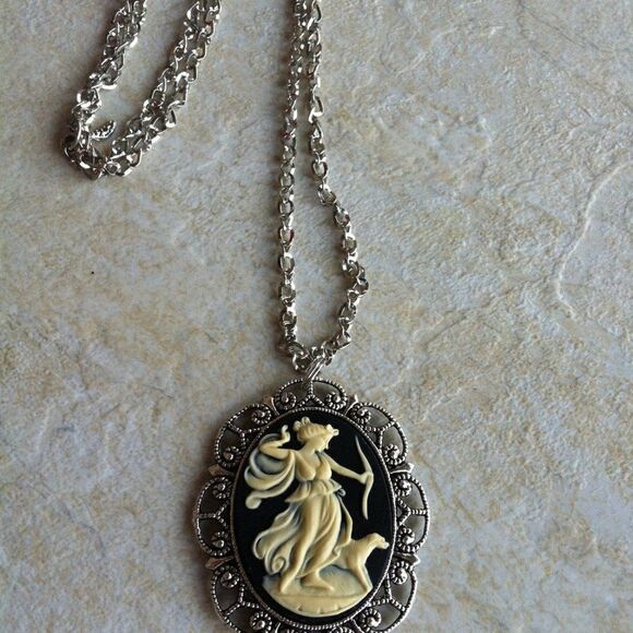 Artemis Aphrodite Renaissance Greek Goddess God C - Picture 4 of 5